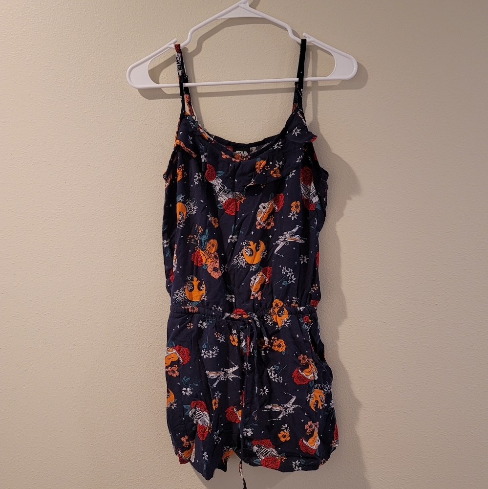 Star Wars romper with pockets!
